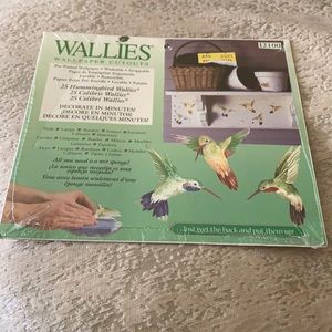 Wallies Wallpaper Cutouts 25 HUMMINGBIRD Wallies Sealed